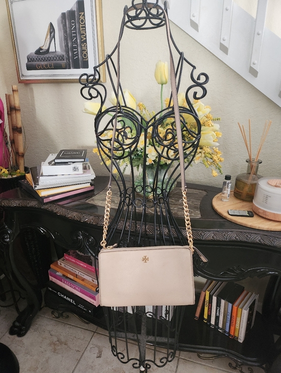 Tory Burch Kira Pebbled Leather Wallet Crossbody - Picture 2 of 8